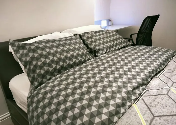Fully-Equipped Flat In The City Of London